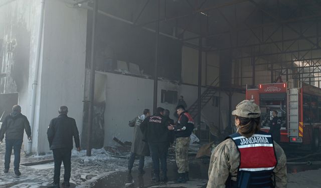 Gaziantep’te Biber Fabrikasında Yangın Çıktı