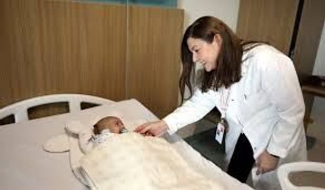 Gaziantep’Te Nadir Tümörlü Talha Bebek Sağlığına Kavuştu
