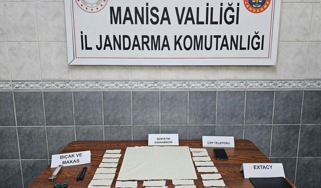 Peçeteye Emdirilmiş Yasaklı Maddeyle  Yakalandı