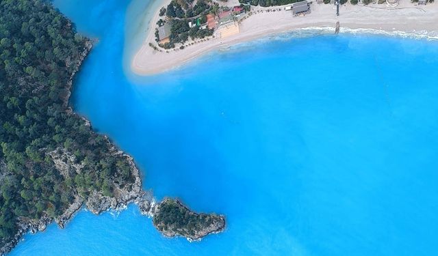 Sağanak Sonrası Ölüdeniz’in Rengi Turkuaza Döndü