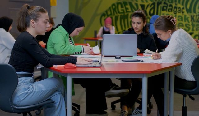 Yükseköğretimde Kadınların Oranı %53,2’ye Yükseldi