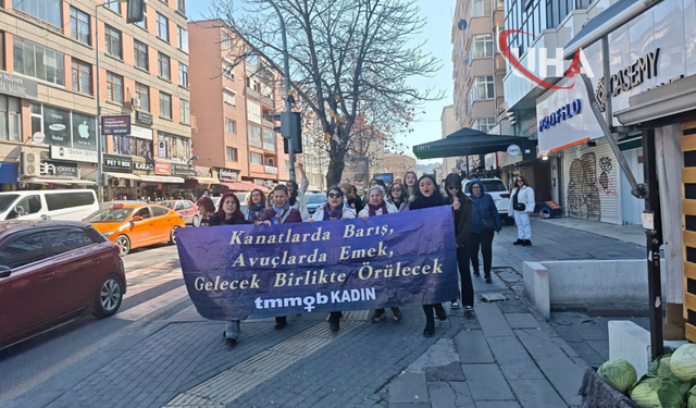 Tunalı Hilmi Caddesi’nde Kadınlardan Dayanışma Yürüyüşü