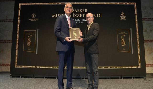 Bakan Ersoy ‘Kazasker Mustafa İzzet Efendi’ Lansmanında