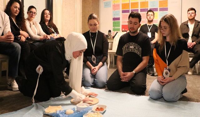 Kayseri'de Erasmus Coşkusu: Öğrenciler Mantı Başına Geçti