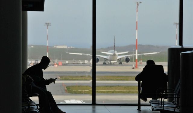 11 Uçak 26 Gündür Bekliyor: Orta Doğu Krizi Havayı Kilitledi