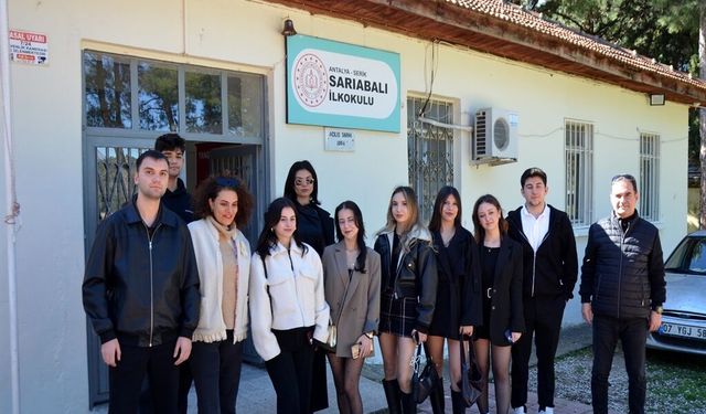 Fedakar Gençler Okulu Yeniledi: Hem Kütüphane Hem Bakım