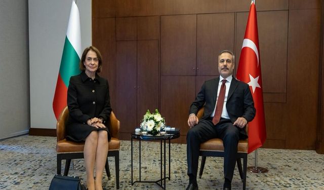 Bakan Fidan Bulgar Mevkidaşı Neynski ile Görüştü