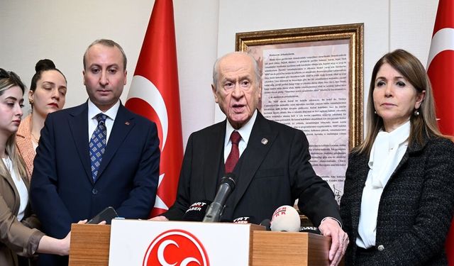MHP Lideri Bahçeli: İzzet Bey Akademik Çalışmaları İçin Ayrıldı
