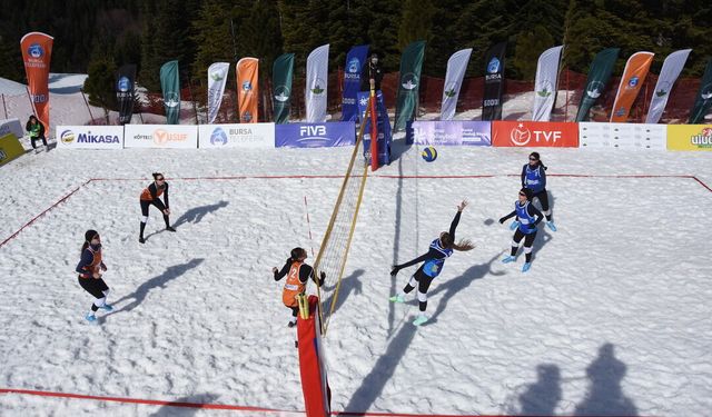 Uludağ’da Dünya Turu Heyecanı: FIVB Kar Voleybolu Turnuvası Başladı