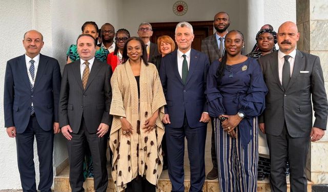 Bakan Bolat, Nijeryalı mevkidaşı Oduwole İle Görüştü