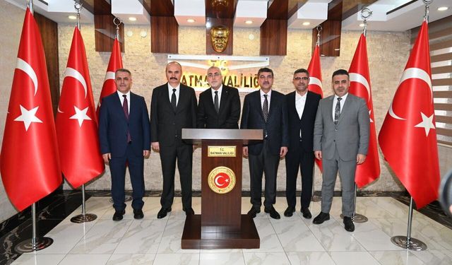 Bakan Işıkhan: Tuzakları Gören Oyunları Bozan Türkiye Var