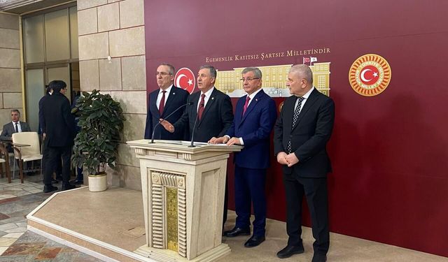 Ahmet Davutoğlu: Daha Fazla Ara Buluculuk Girişimi Yapılmalı