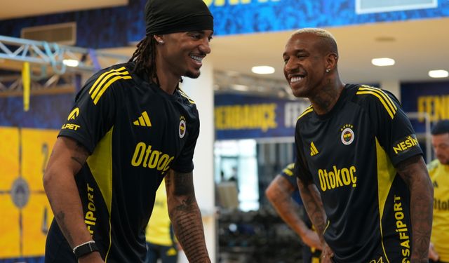 Fenerbahçe Günü Çift İdmanla Kapattı