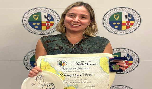 Milli Yüzücü Bengisu Avcı Uluslararası Ödüle Layık Görüldü