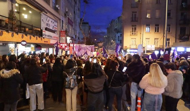 İstanbul Beyoğlu’nda 24’üncü Feminist Gece Yürüyüşü Düzenlendi