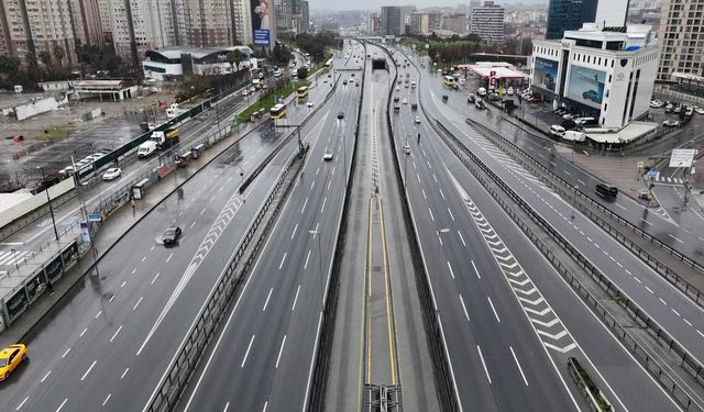 Megakentte Bayram Sessizliği: İstanbul’un Yolları Boş Kaldı
