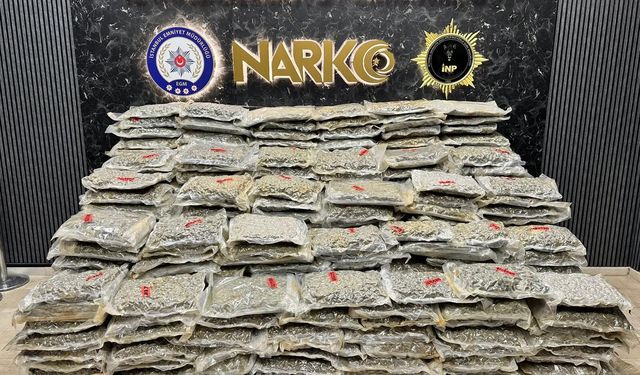 İstanbul Küçükçekmece Operasyonu İle Yarım Tondan Fazla Yasaklı Madde Ele Geçirildi