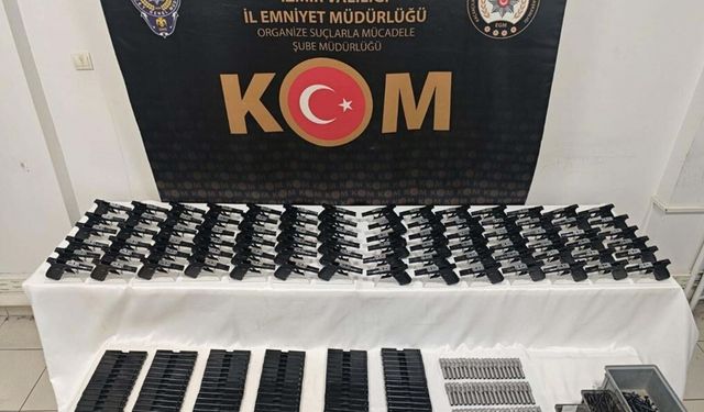 İzmir Merkezli Operasyonda 7 Kişi Tutuklandı