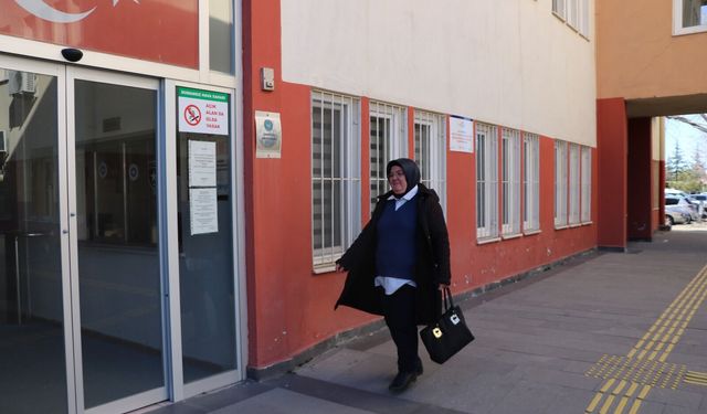 "Kız Çocuğu Okumaz" Dediler, 41 Yıl Sonra Üniversiteli Oldu