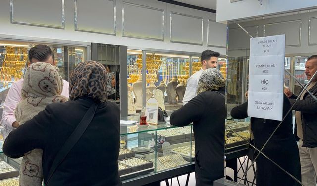 Kuyumcu Satacak Altını Kalmayınca Dükkanına 'Olsa vallahi satacağız' Yazısı Astı