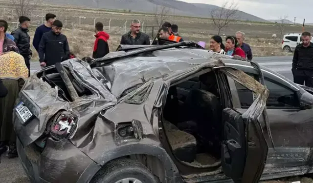 Konya'da Otomobil Takla Attı: 1 Ölü, 1 Yaralı