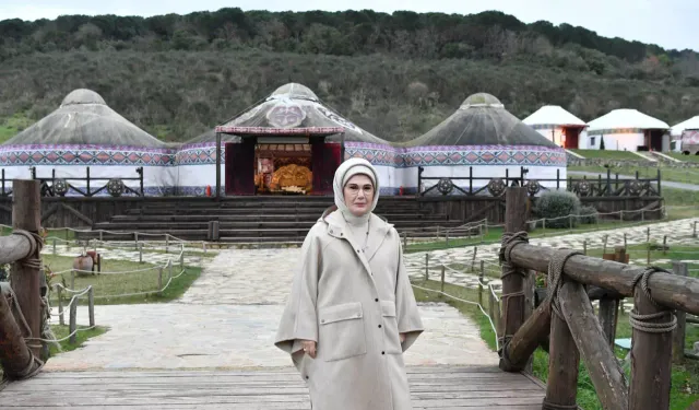 Emine Erdoğan Onursal Başkanı Olduğu Vakıflarla Buluştu