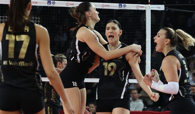 VakıfBank, AXA Sigorta Kupa Voley’de Finalde