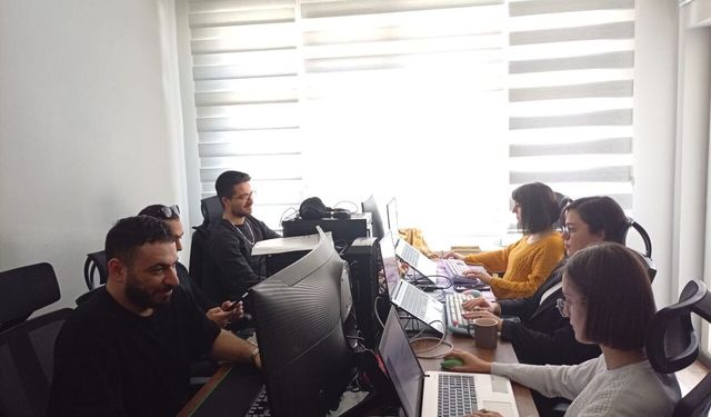 UHA Haber Ekibi Yoğun Çalışma Programıyla Gündemi Yakından Takip Ediyor