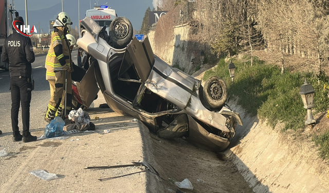 Kütahya'da Can Pazarı: Kanala Düşen Araç Takla Attı: 5 Yaralı