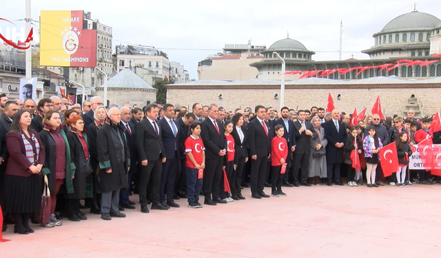 Taksim’de Gurur Tablosu: Cumhuriyet Anıtı’nda 106. Yıl Coşkusu