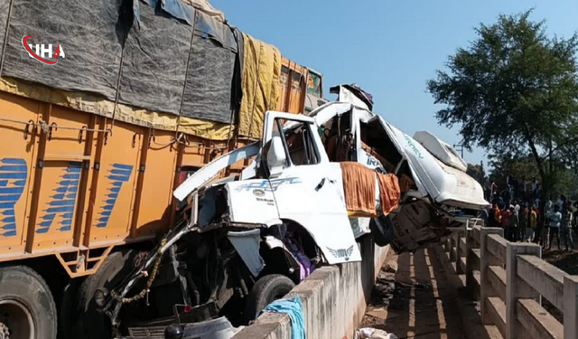 Hindistan'da Feci Kaza: 13 Ölü, 30 Yaralı Var