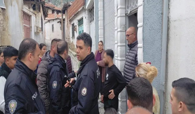 Eski Eşinin Arkadaşı Tarafından Bıçaklı Saldırıya Uğradı