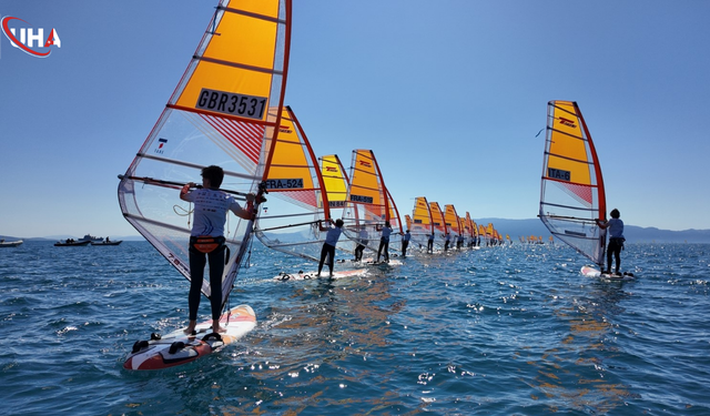 Windsurf Techno 293 Dünya Şampiyonası Tüm Hızıyla Sürüyor