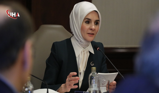 Bakan Göktaş Sınırları Çizdi: Oyunlara Yasak Değil, Güvenli Denetim Geliyor