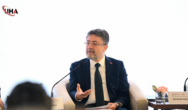 Bakan Yumaklı Azerbaycan’da 19. Uluslararası Tarım Fuarı’na Katıldı