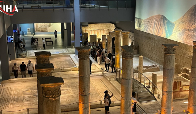 Zeugma Mozaik Müzesi’ne Bayramda Ziyaretçi Akını