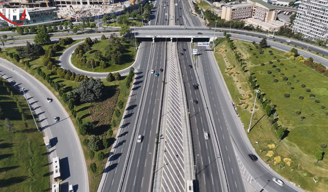 İstanbul’da Bayramın İlk Günü Sessizliği