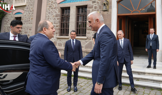 Cumhuriyet Müzesi'nde Üst Düzey Zirve