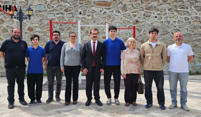 Duruş Bozukluklarına Karşı Okullarda Barfiksli Önlem