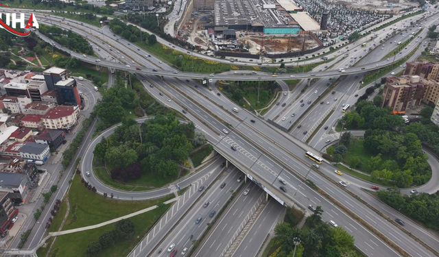 Bayram Tatili Başladı, İstanbul Yolları Boş Kaldı
