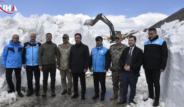 Nemrut Dağı’nda Bahar Mesaisi: Karla Mücadele Sona Erdi