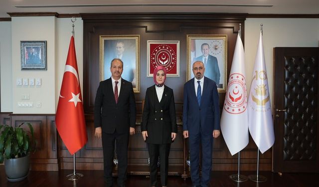 Sağlık-Sen'den Aile ve Sosyal Hizmetler Bakanı Göktaş'a Ziyaret