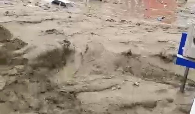 Samsun Havza’da Sel Etkisi: Ev ve İş Yerleri Sular Altında Kaldı
