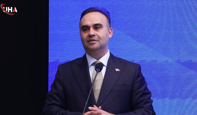 Bakan Kacır: Türkiye 2027'de Kendi Milli Hibrit Roket Motorunu Ateşleyerek Ay'a Erişen Ülke Olacak