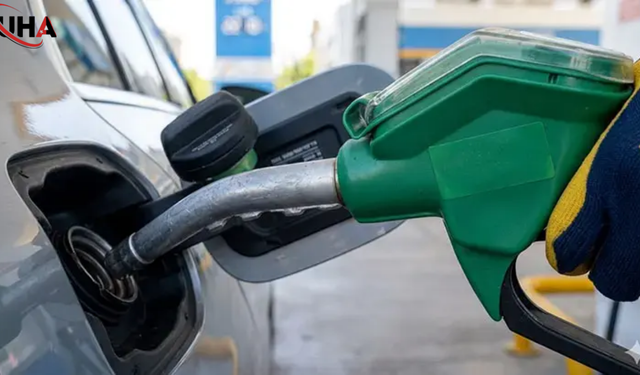 Dünya Petrol Fiyatlarındaki Düşüş Türkiye'ye Yansıdı