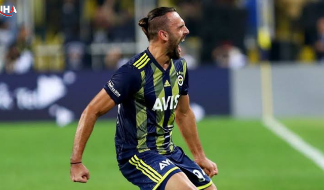 Fenerbahçe Kampında: Vedat Muriqi Sedye İle Taşındı