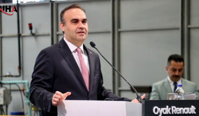 Bakan Kacır Duyurdu: Elektrikli Araçta Dünyayı Söndürdük