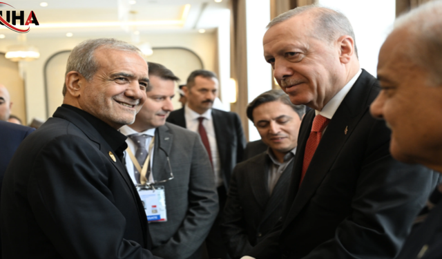 Cumhurbaşkanı Erdoğan, Pezeşkiyan İle Görüştü