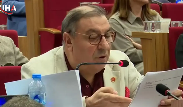 CHP'li Özkandan Tepki: Neyle Tehdit Ettiğinizi Açıklayın