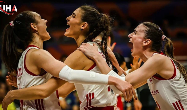 Milletler Ligi'nde İtalya Engeli: Filenin Sultanları 3-1 Kaybetti